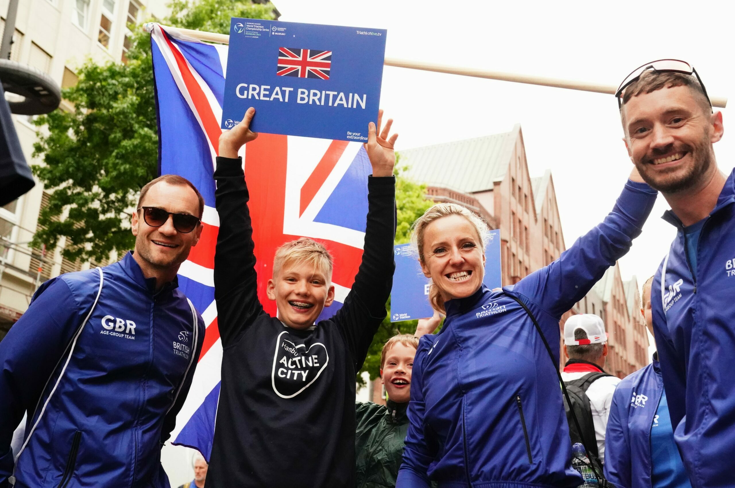 triathlon-wm-hamburg-2023-parade-1