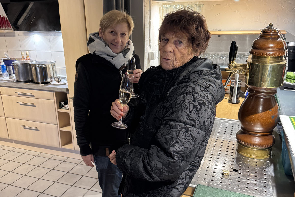 tennis-happy-hours-jahresendgrillen-2025-12-1