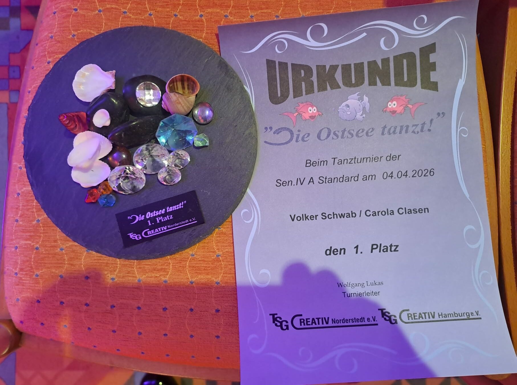 Ein Foto der Urkunde für den ersten Platz bei der Veranstaltung "Die Ostsee tanzt".