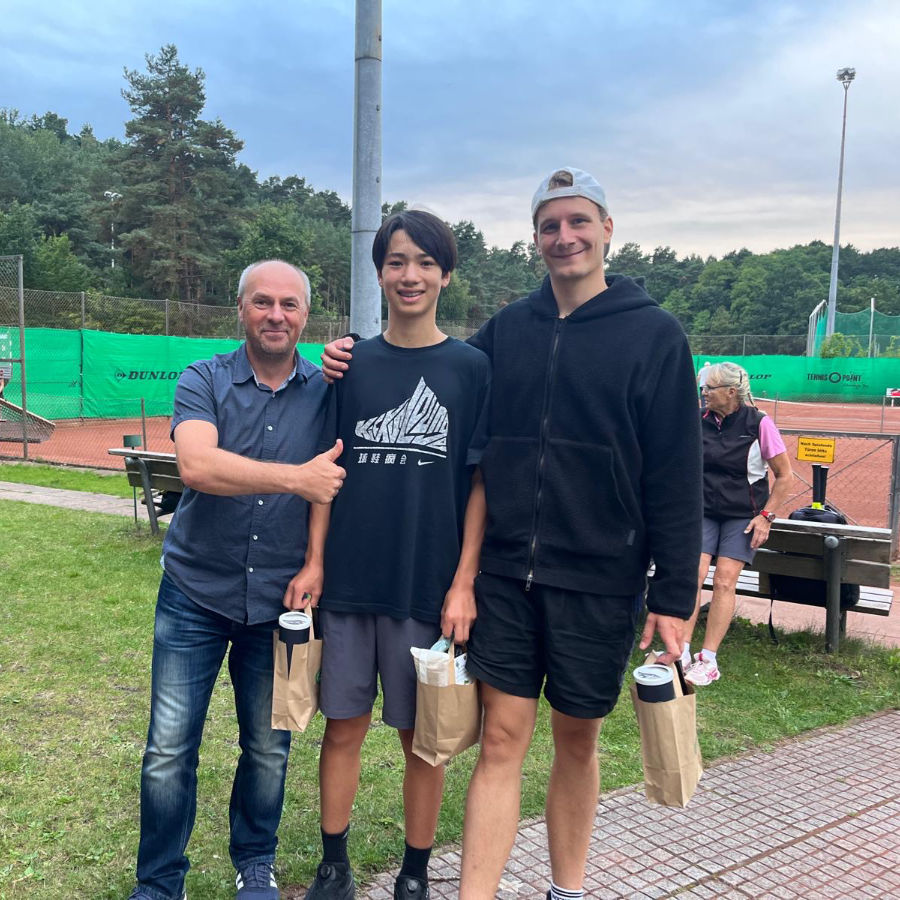 Saisonabschlussfeier Tennis 2026 Ein Foto von der Saisonabschlussfeier der HNT-Tennisabteilung 2026.